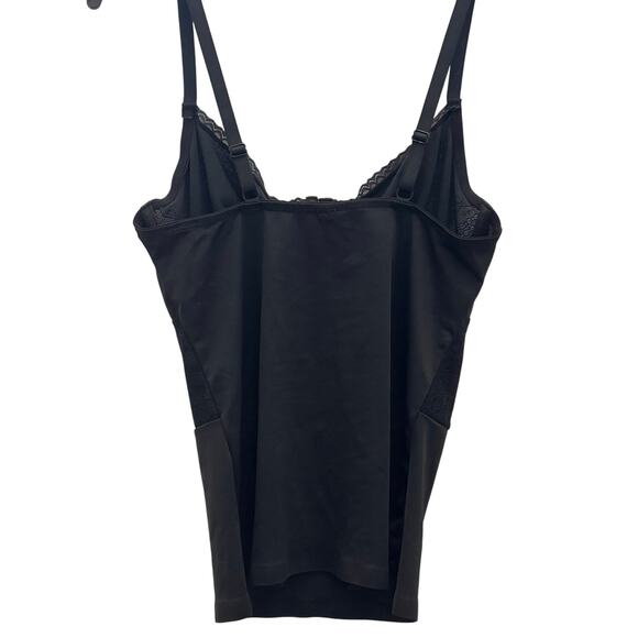 Camisole shaper with adjustable straps and built-in underwire support. - Picture 4 of 4